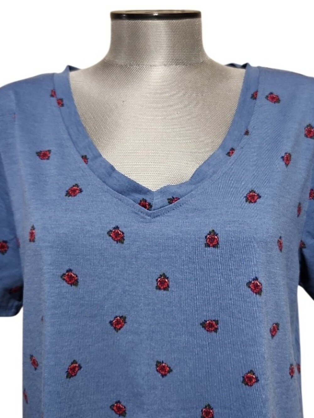LuLaRoe Blue Tossed Tea Rose Floral Christy T (XL) - Picture 5 of 13